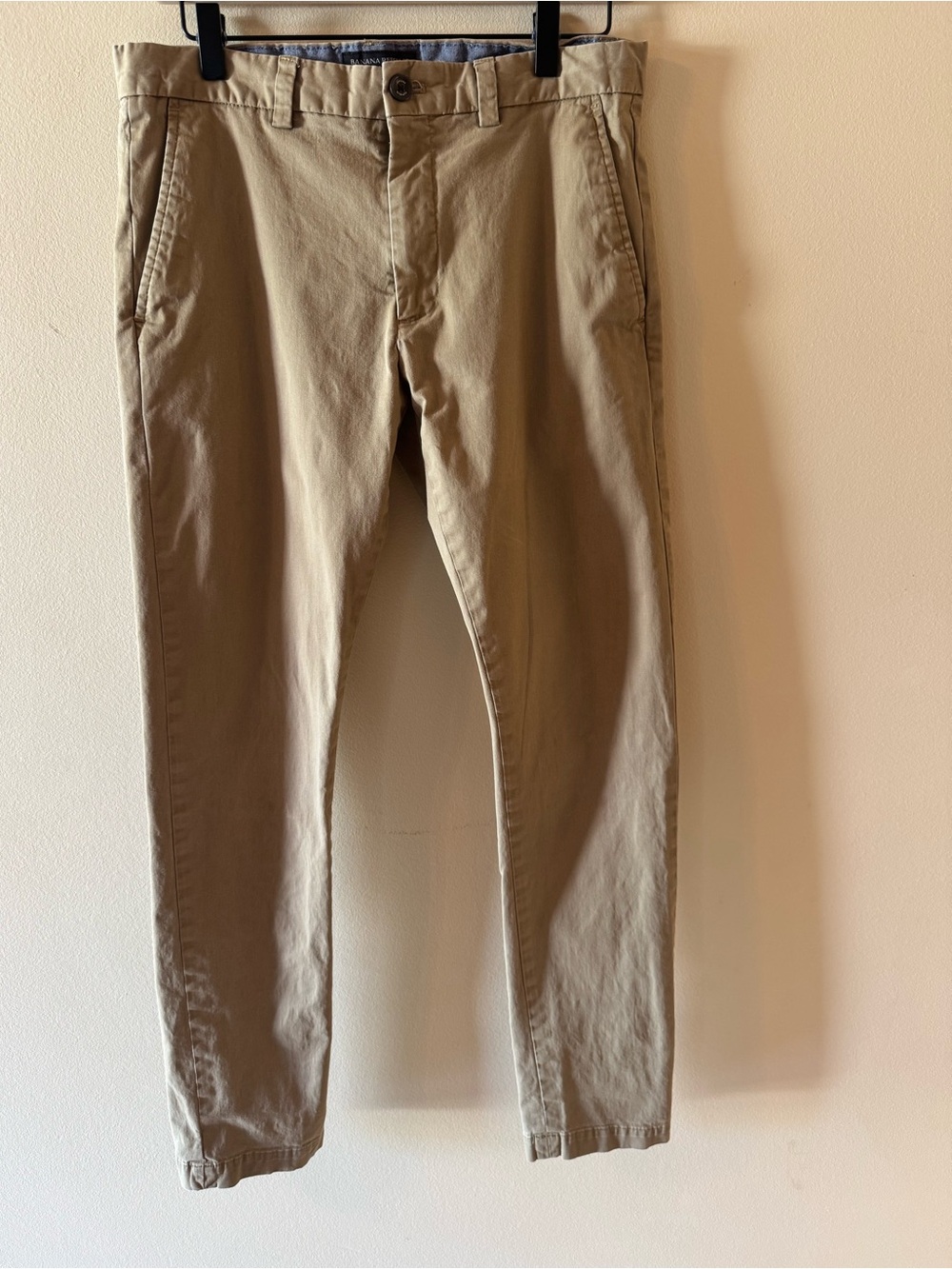 Banana Republic Men's Skinny Chino Pants in Khaki Tan